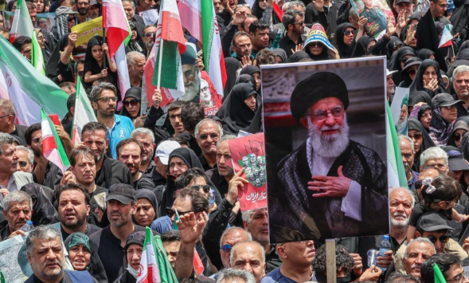 Ali Hamaney Milliyetçi İran’dan Daha Az Dini Politikalar ve Yeni Siyasi Hamleler