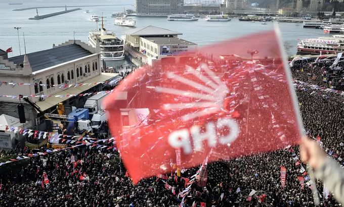 Cumhuriyet Halk Partisi’nin Siyasal Dönüşümü Türkiye’nin Merkez Partisi Olarak Yeniden Konumlanışı (1)