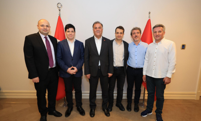 İdeaPolitik Enstitü İBB Başkanvekili Nuri Aslan ile Bir Araya Geldi