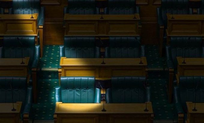 Demokratik Gerileme Sürecinde Eşit Yurttaşlık ve Toplumsal Barış: Türkiye’de Kurumsal Hukuk Krizleri Üzerine Bir Analiz